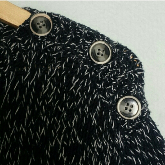 Lucky Brand Sweater with Button Detail Size 2X - Picture 3 of 5